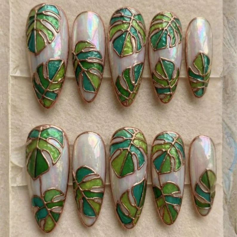 rose gold nails, iridescent nails, press on nails, custom press on nails, fake nails, Nails Art, stained glass nails, gold press on nails, 3d press on nails, luxury press on nails, handmade press on nails
