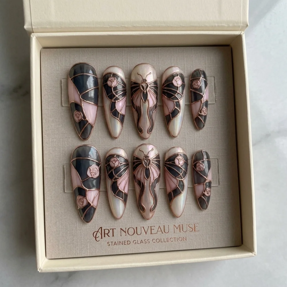 press on nails, custom press on nails, fake nails, Nails Art, stained glass nails, gold press on nails, 3d press on nails, luxury press on nails, handmade press on nails