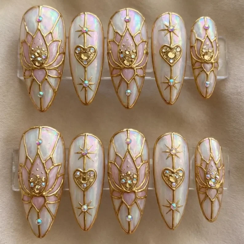 press on nails, custom press on nails, fake nails, Nails Art, stained glass nails, gold press on nails, 3d press on nails, luxury press on nails, handmade press on nails