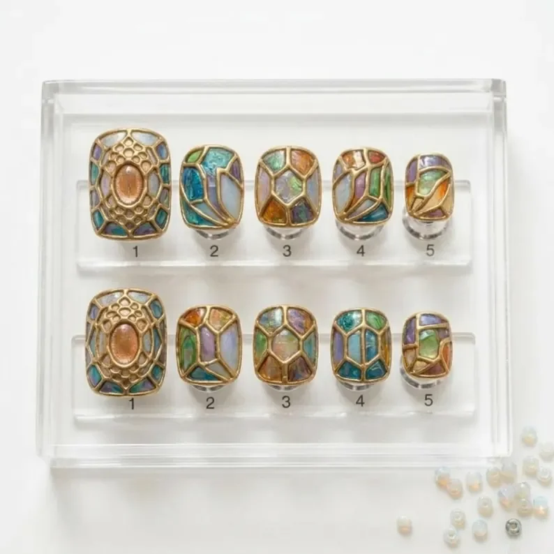 press on nails, custom press on nails, fake nails, Nails Art, stained glass nails, gold press on nails, 3d press on nails, luxury press on nails, handmade press on nails