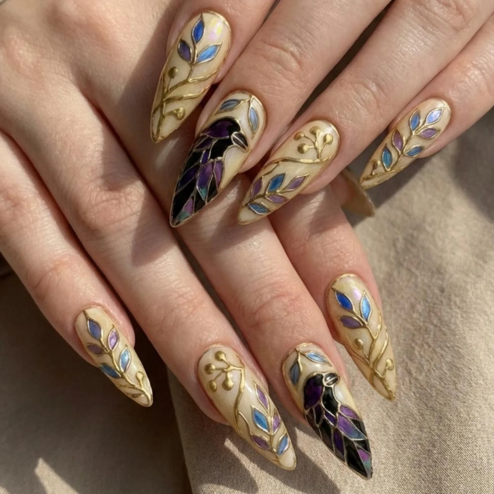 press on nails, gold leaf manicure, custom press on nails, fake nails, Nails Art, stained glass nails, gold press on nails, 3d press on nails, luxury press on nails, handmade press on nails