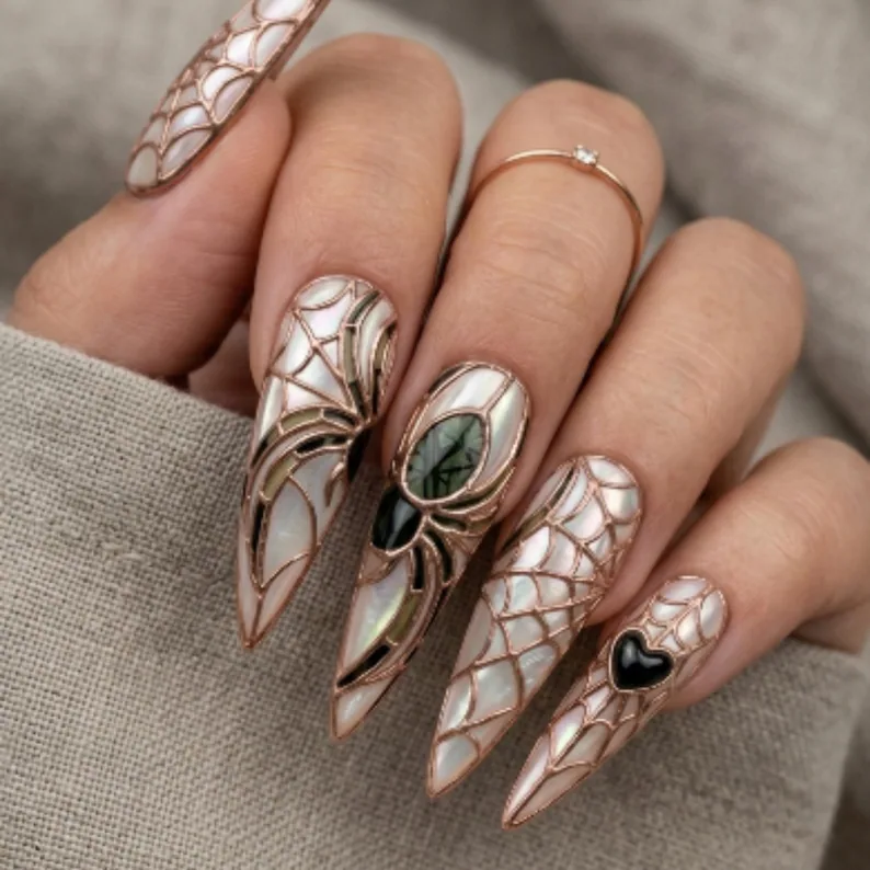 press on nails, custom press on nails, fake nails, Nails Art, stained glass nails, gold press on nails, 3d press on nails, luxury press on nails, handmade press on nails