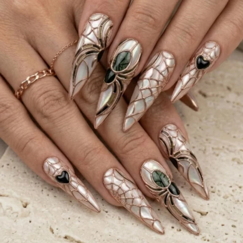 press on nails, custom press on nails, fake nails, Nails Art, stained glass nails, gold press on nails, 3d press on nails, luxury press on nails, handmade press on nails