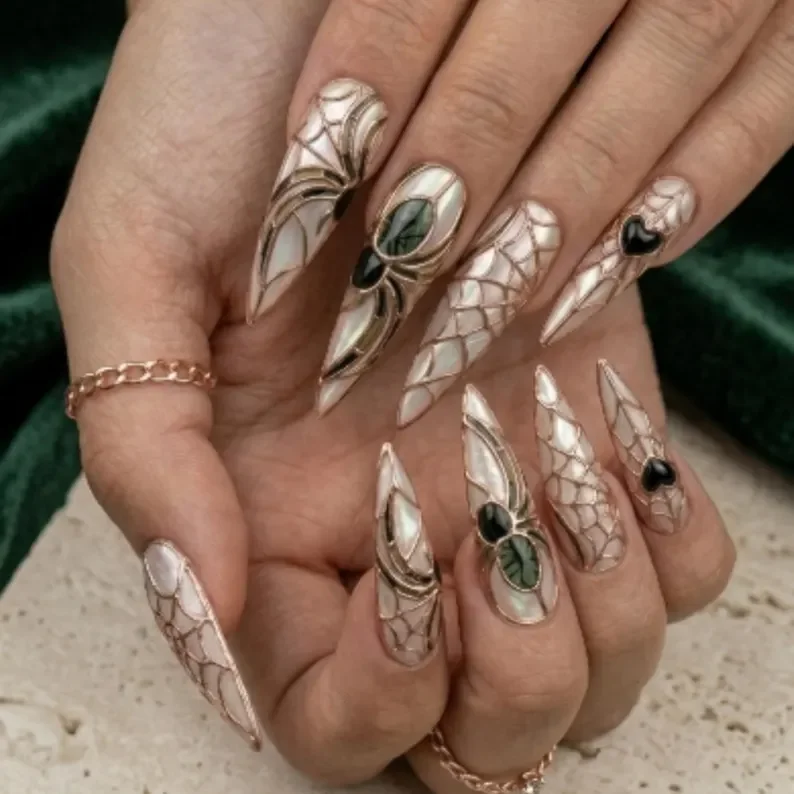 press on nails, custom press on nails, fake nails, Nails Art, stained glass nails, gold press on nails, 3d press on nails, luxury press on nails, handmade press on nails