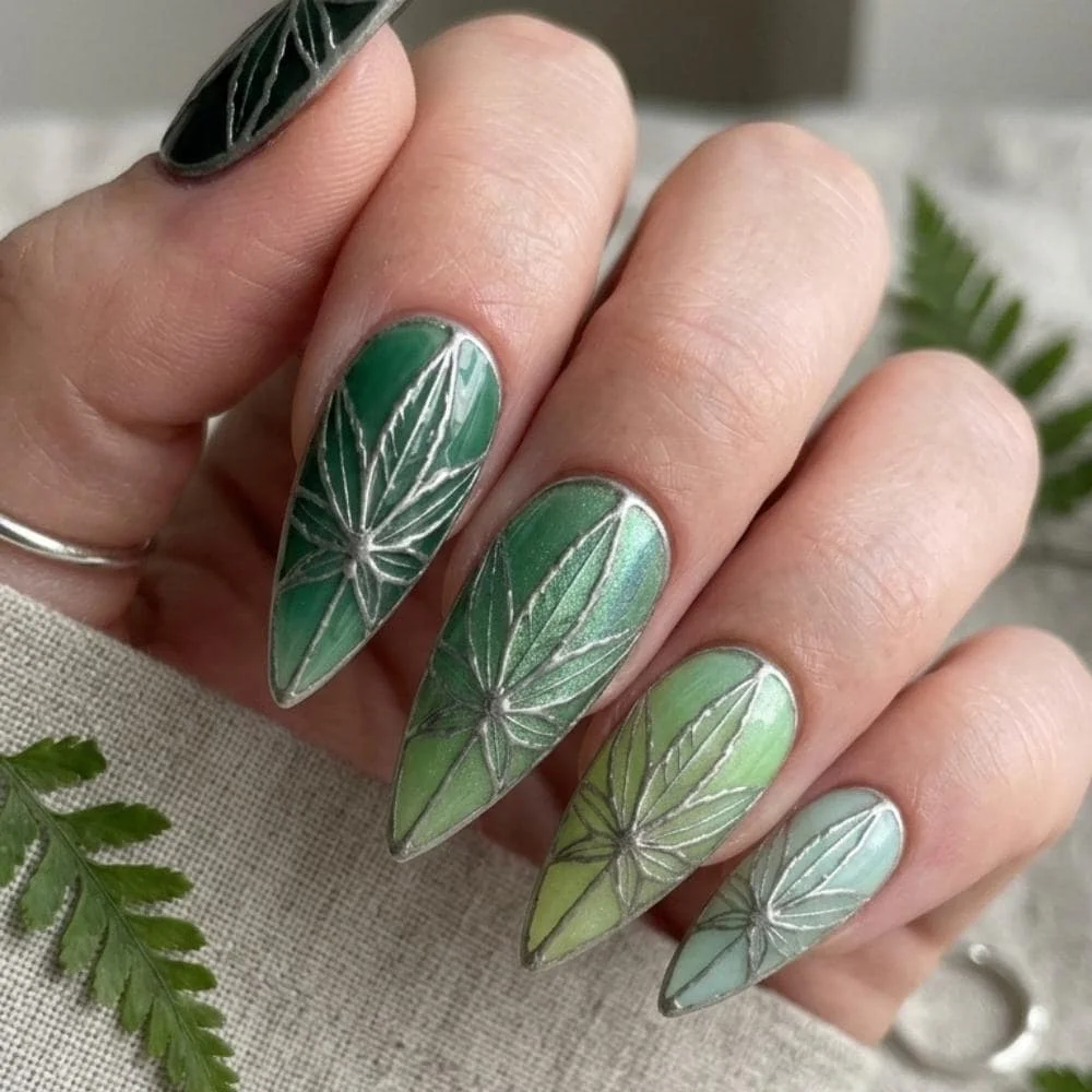 luxury fake nails, 420 fake nails, press on nails, custom press on nails, fake nails, Nails Art, stained glass nails, gold press on nails, 3d press on nails, luxury press on nails, handmade press on nails