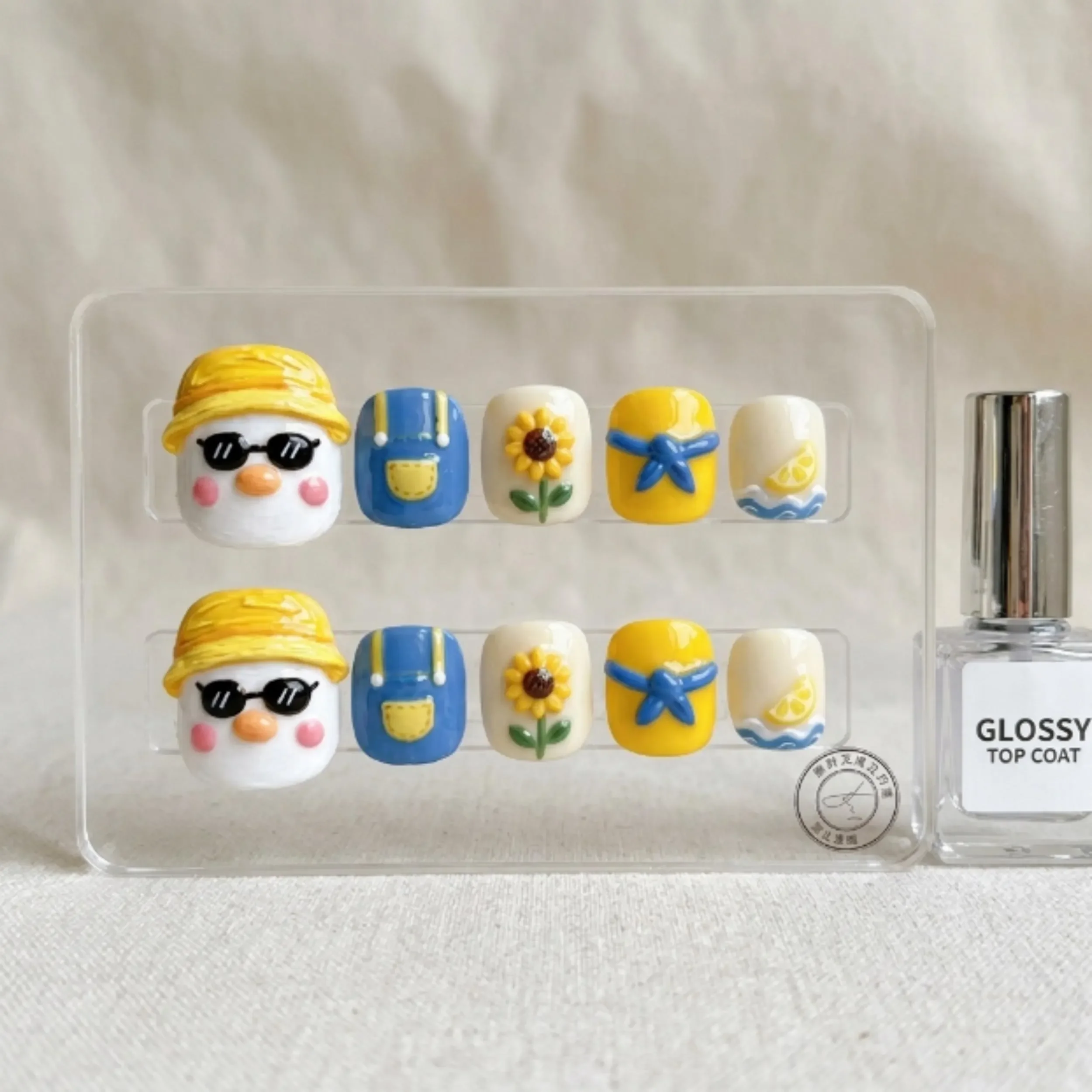duck overalls, sunny duck overalls, press on nails, custom press on nails, fake nails, Nails Art, stained glass nails, gold press on nails, 3d press on nails, luxury press on nails, handmade press on nails