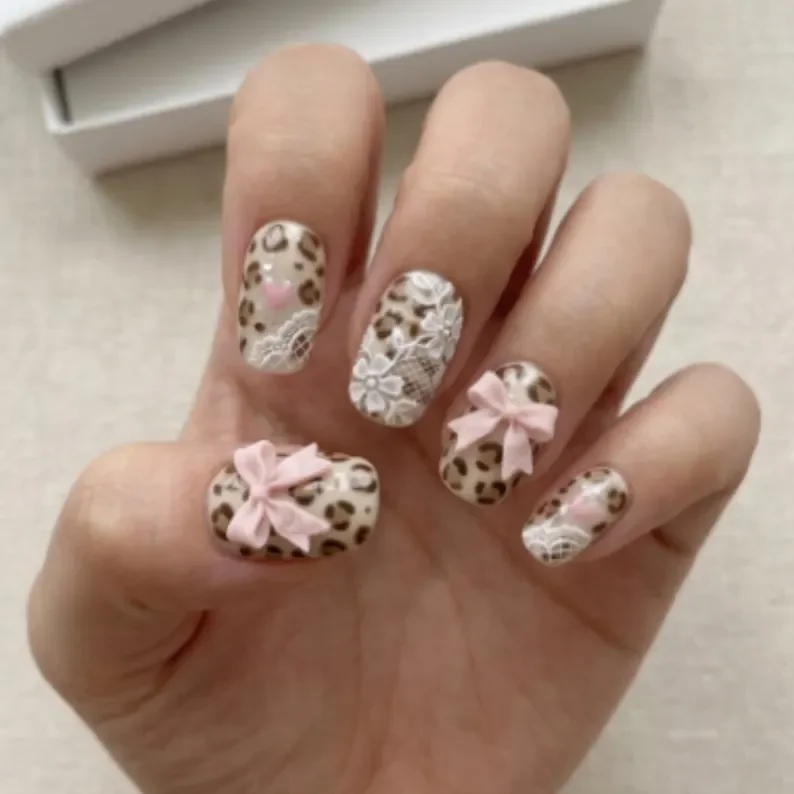 press on nails, custom press on nails, fake nails, Nails Art, stained glass nails, gold press on nails, 3d press on nails, luxury press on nails, handmade press on nails