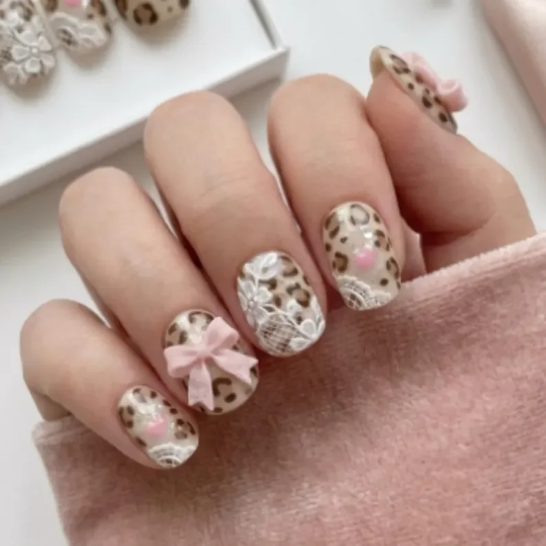 press on nails, custom press on nails, fake nails, Nails Art, stained glass nails, gold press on nails, 3d press on nails, luxury press on nails, handmade press on nails