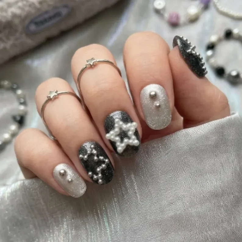 press on nails, custom press on nails, fake nails, Nails Art, stained glass nails, gold press on nails, 3d press on nails, luxury press on nails, handmade press on nails
