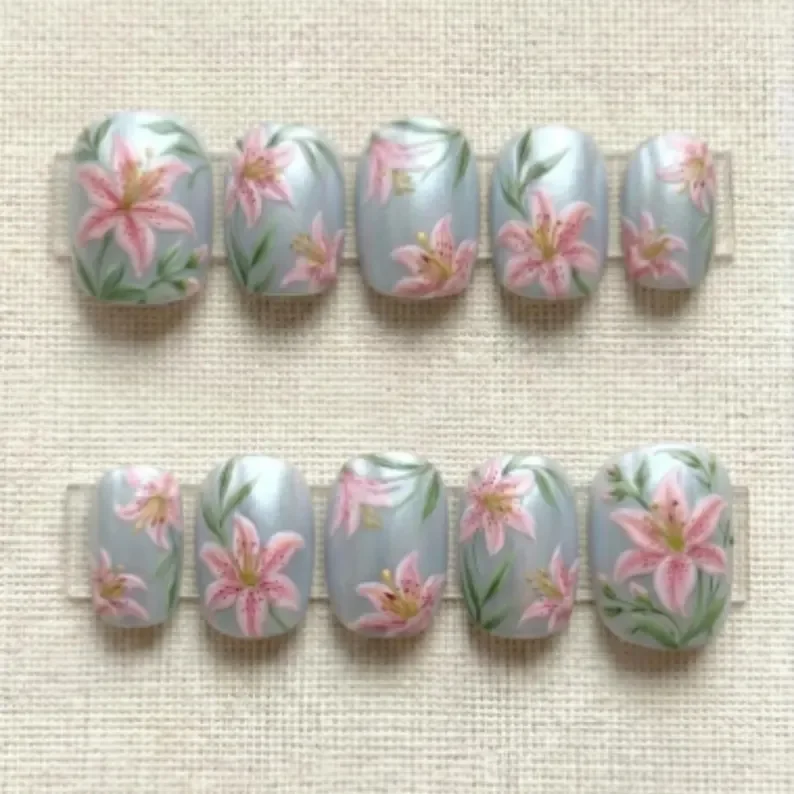 pink lily press on nails, hand painted nails, press on nails, custom press on nails, fake nails, Nails Art, stained glass nails, gold press on nails, 3d press on nails, luxury press on nails, handmade press on nails