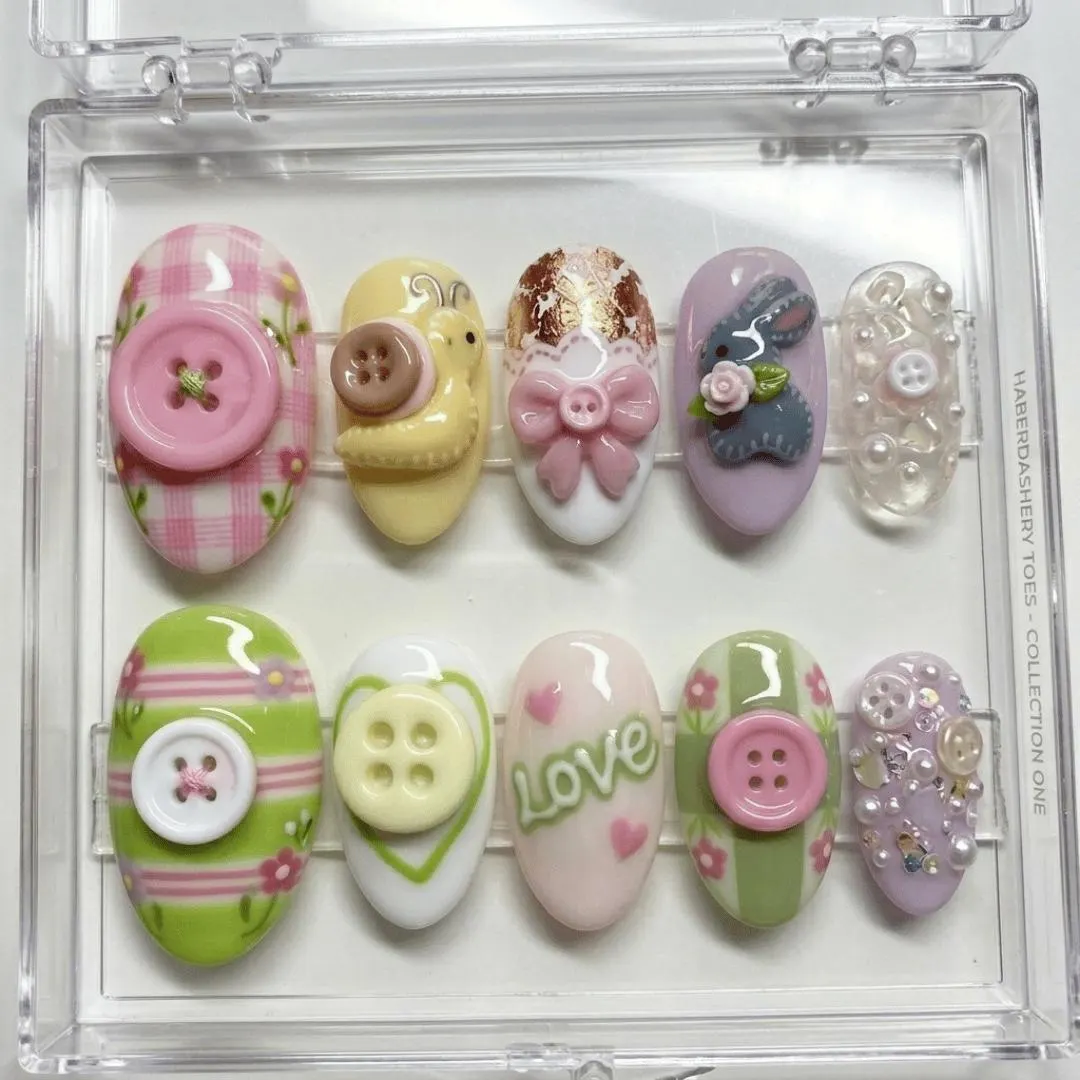 press on nails, custom press on nails, fake nails, Nails Art, stained glass nails, gold press on nails, 3d press on nails, luxury press on nails, handmade press on nails
