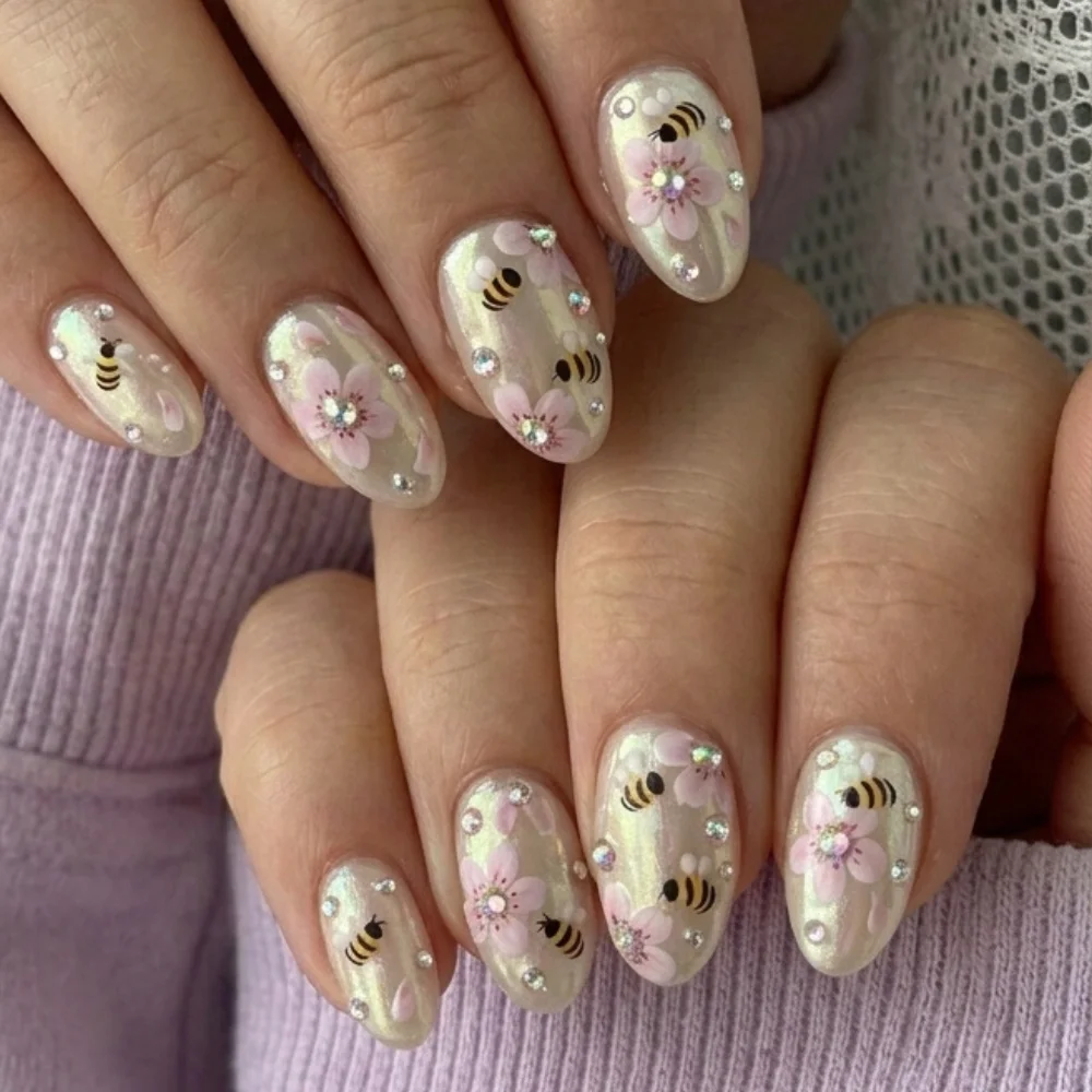 press on nails, custom press on nails, fake nails, Nails Art, stained glass nails, gold press on nails, 3d press on nails, luxury press on nails, handmade press on nails