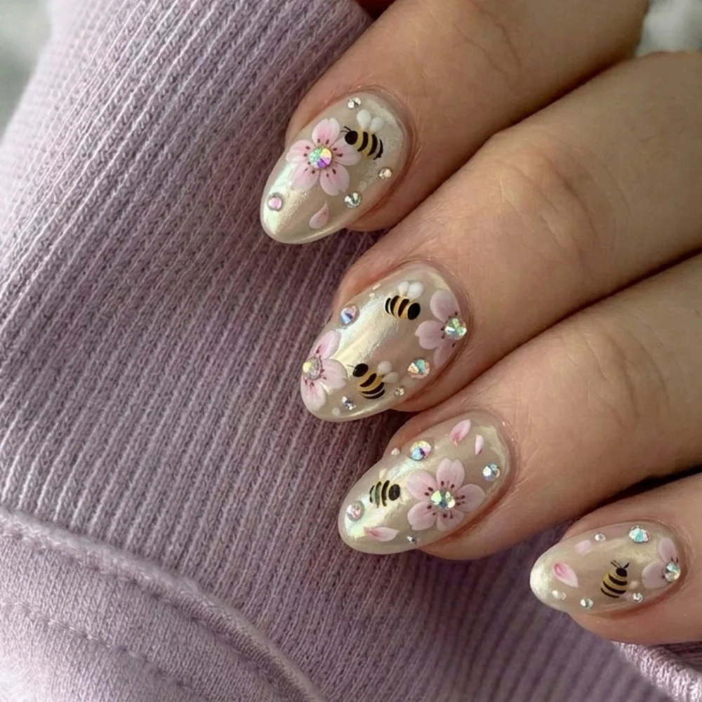 press on nails, custom press on nails, fake nails, Nails Art, stained glass nails, gold press on nails, 3d press on nails, luxury press on nails, handmade press on nails