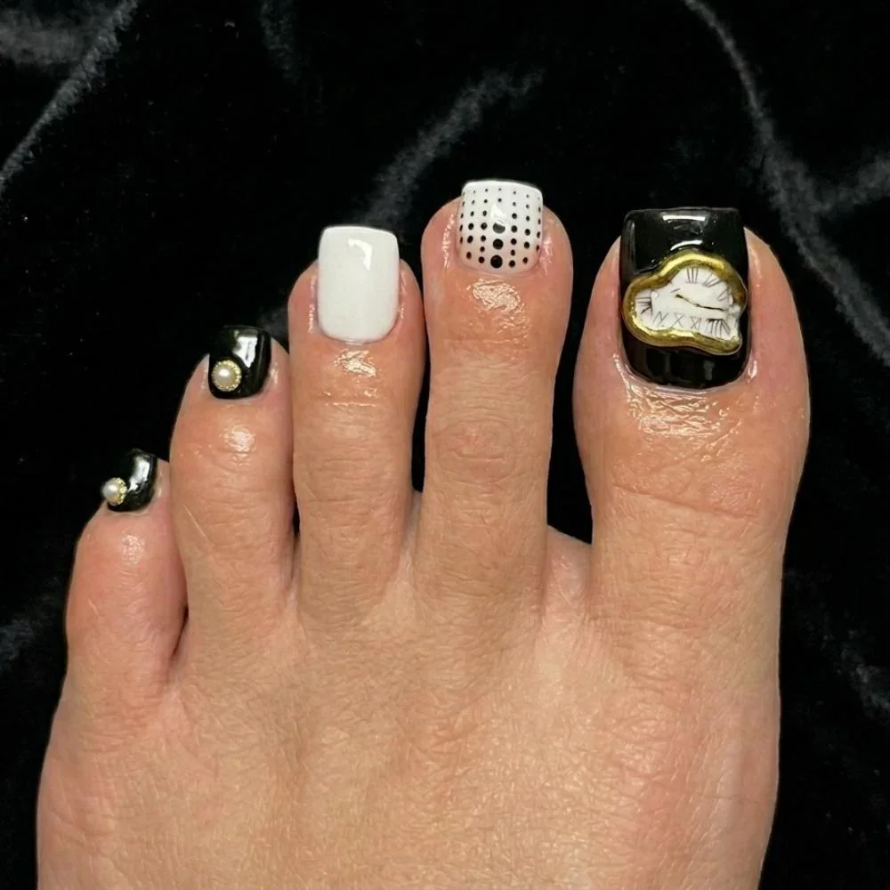 hand painted, ornate gold frame, press on nails, custom press on nails, fake nails, Nails Art, stained glass nails, gold press on nails, 3d press on nails, luxury press on nails, handmade press on nails