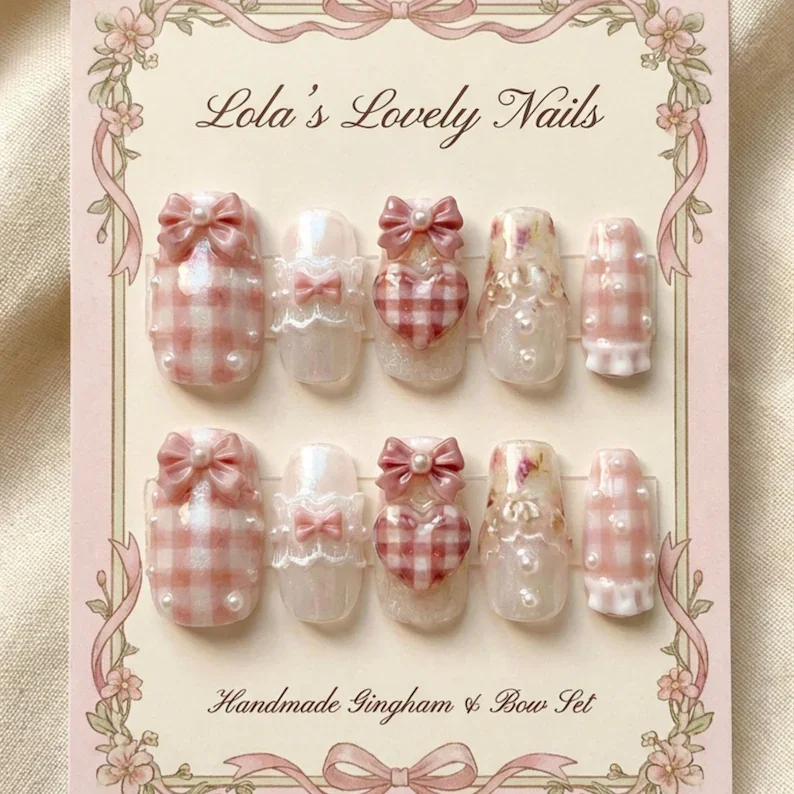press on nails, custom press on nails, fake nails, Nails Art, stained glass nails, gold press on nails, 3d press on nails, luxury press on nails, handmade press on nails