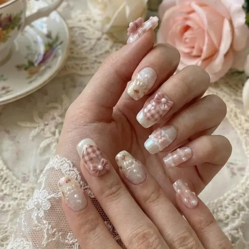 press on nails, custom press on nails, fake nails, Nails Art, stained glass nails, gold press on nails, 3d press on nails, luxury press on nails, handmade press on nails