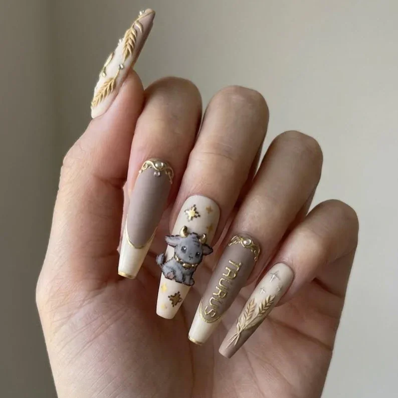 press on nails, custom press on nails, fake nails, Nails Art, stained glass nails, gold press on nails, 3d press on nails, luxury press on nails, handmade press on nails