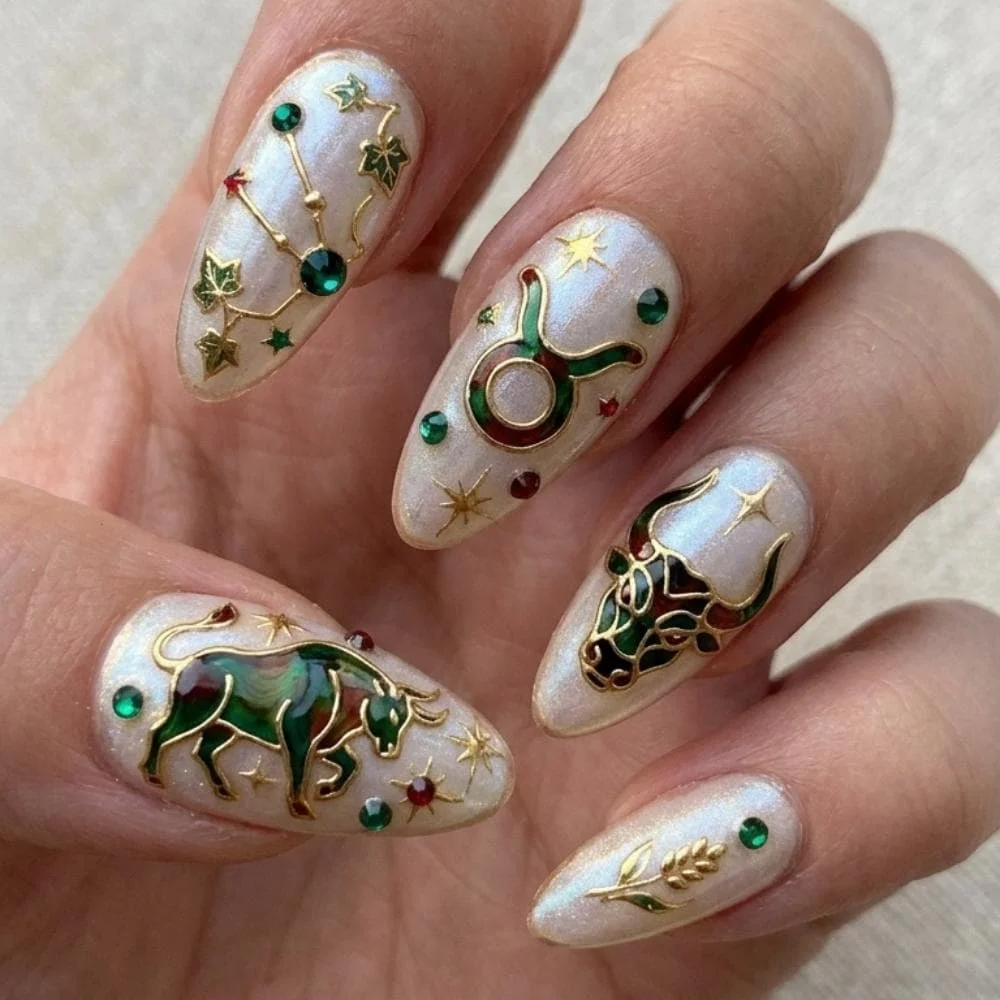 press on nails, custom press on nails, fake nails, Nails Art, stained glass nails, gold press on nails, 3d press on nails, luxury press on nails, handmade press on nails