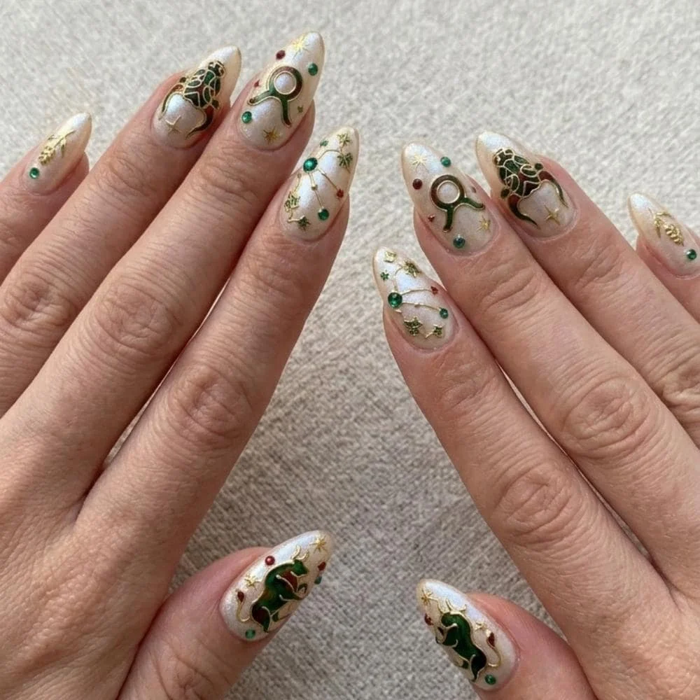press on nails, custom press on nails, fake nails, Nails Art, stained glass nails, gold press on nails, 3d press on nails, luxury press on nails, handmade press on nails