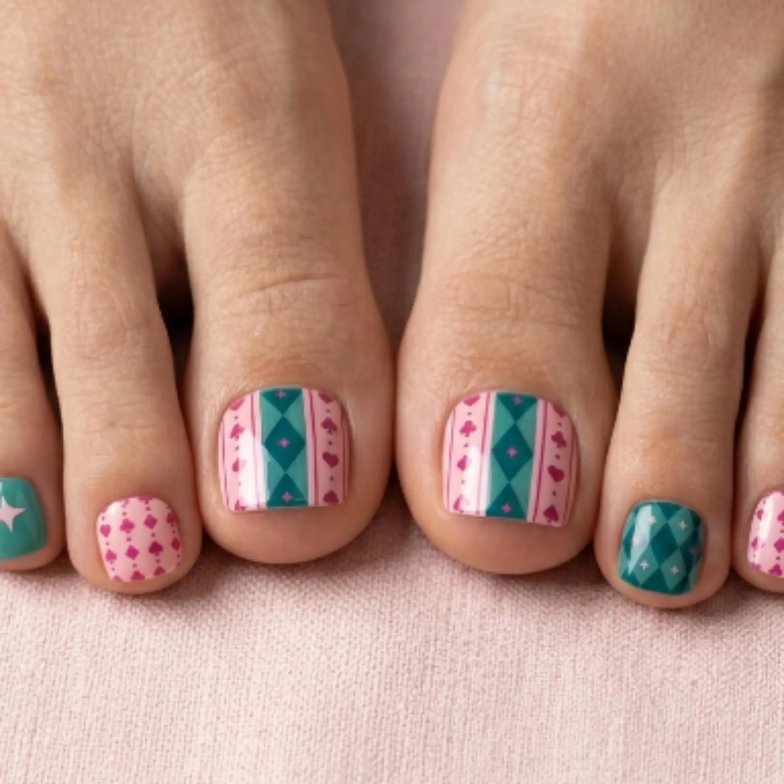 heart and spade, harlequin design, press on nails, custom press on nails, fake nails, Nails Art, stained glass nails, gold press on nails, 3d press on nails, luxury press on nails, handmade press on nails