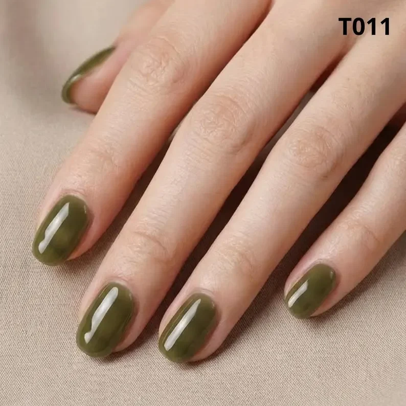 velvet nails, shimmer nail polish, press on nails, custom press on nails, fake nails, Nails Art, stained glass nails, gold press on nails, 3d press on nails, luxury press on nails, handmade press on nails