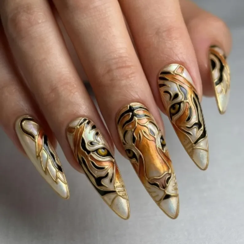 wildlife art nails, stained glass design, press on nails, custom press on nails, fake nails, Nails Art, stained glass nails, gold press on nails, 3d press on nails, luxury press on nails, handmade press on nails