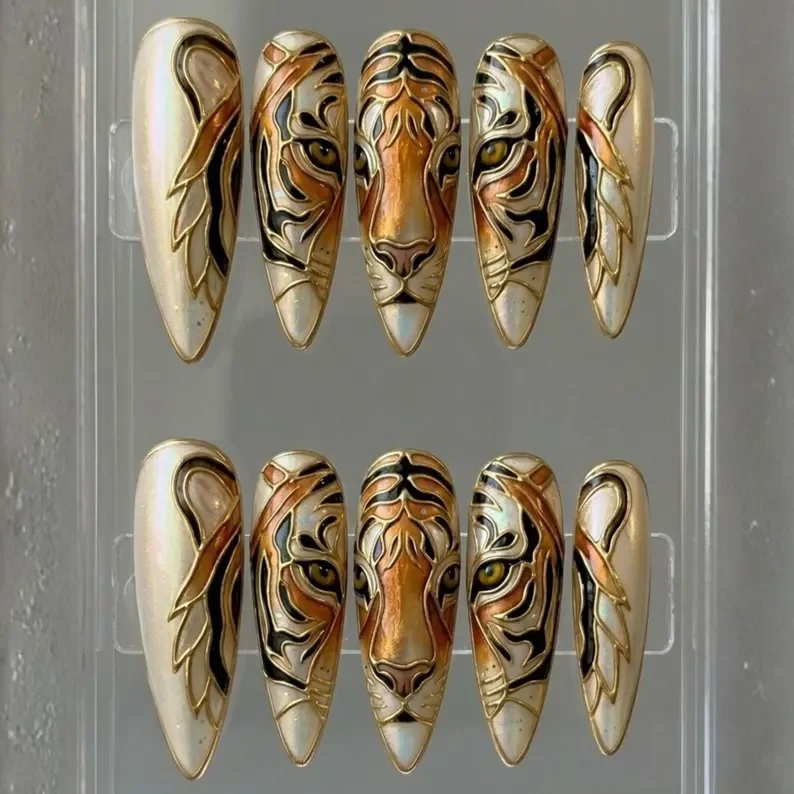 royal tiger nails, hand-painted 3D, press on nails, custom press on nails, fake nails, Nails Art, stained glass nails, gold press on nails, 3d press on nails, luxury press on nails, handmade press on nails