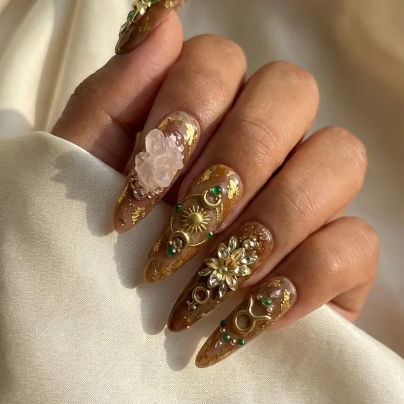press on nails, custom press on nails, fake nails, Nails Art, stained glass nails, gold press on nails, 3d press on nails, luxury press on nails, handmade press on nails