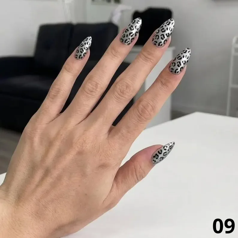 leopard print nails, luxury press on, press on nails, custom press on nails, fake nails, Nails Art, stained glass nails, gold press on nails, 3d press on nails, luxury press on nails, handmade press on nails