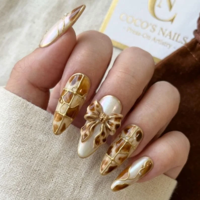 press on nails, custom press on nails, fake nails, Nails Art, stained glass nails, gold press on nails, 3d press on nails, luxury press on nails, handmade press on nails