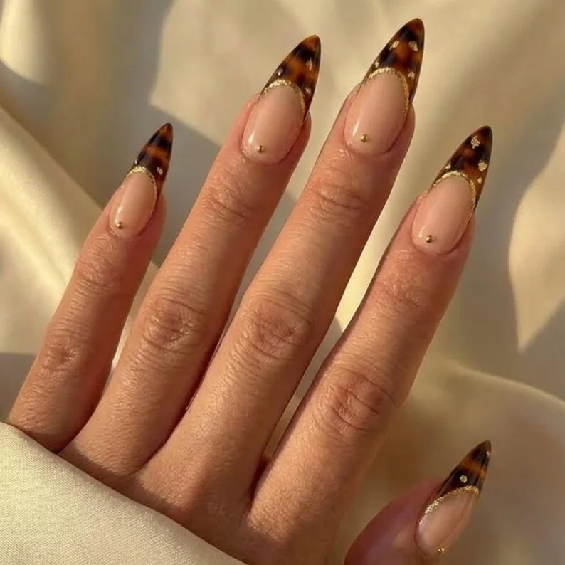 press on nails, old money nails, custom press on nails, fake nails, Nails Art, stained glass nails, gold press on nails, 3d press on nails, luxury press on nails, handmade press on nails