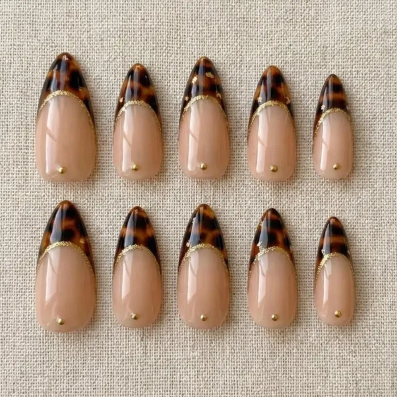 office chic, classy nail art, press on nails, custom press on nails, fake nails, Nails Art, stained glass nails, gold press on nails, 3d press on nails, luxury press on nails, handmade press on nails