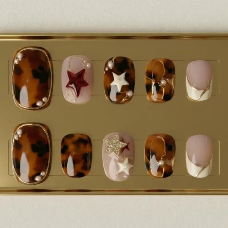 press on nails, custom press on nails, fake nails, Nails Art, stained glass nails, gold press on nails, 3d press on nails, luxury press on nails, handmade press on nails