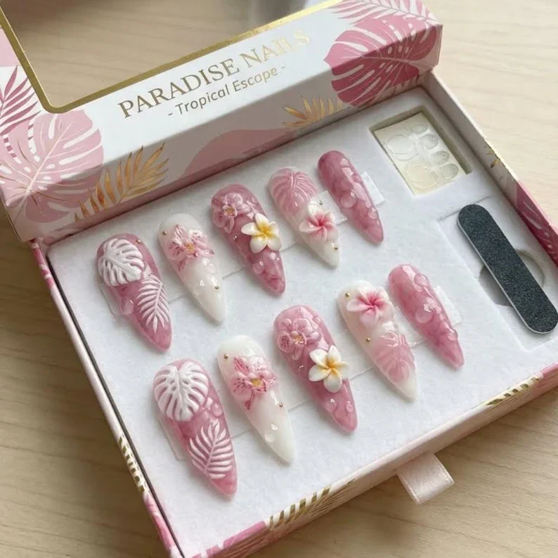 press on nails, custom press on nails, fake nails, Nails Art, stained glass nails, gold press on nails, 3d press on nails, luxury press on nails, handmade press on nails