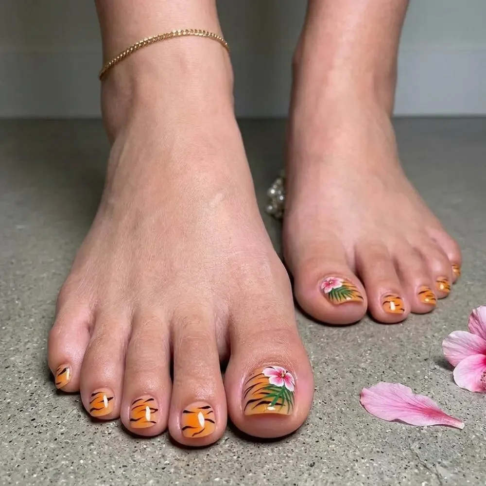 press on nails, toe nails, custom press on nails, fake nails, Nails Art, stained glass nails, gold press on nails, 3d press on nails, luxury press on nails, handmade press on nails