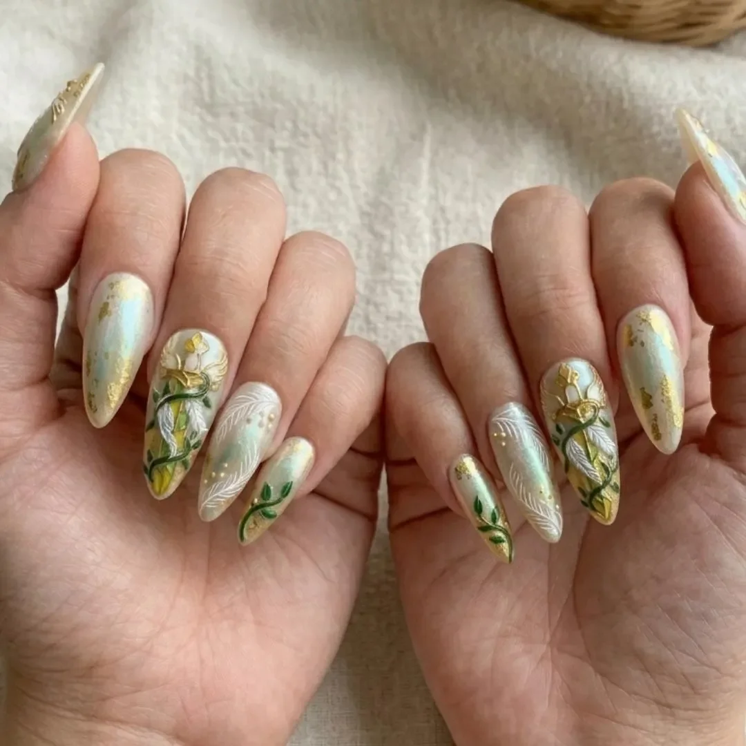 press on nails, custom press on nails, fake nails, Nails Art, stained glass nails, gold press on nails, 3d press on nails, luxury press on nails, handmade press on nails