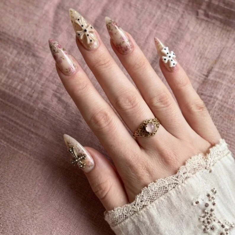 Press on nails, Dark coquette nails, press on nails, custom press on nails, fake nails, Nails Art, stained glass nails, gold press on nails, 3d press on nails, luxury press on nails, handmade press on nails