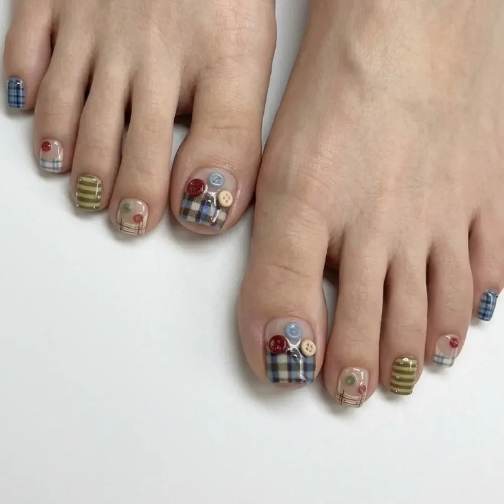 plaid toe nails, button detail nails, press on nails, custom press on nails, fake nails, Nails Art, stained glass nails, gold press on nails, 3d press on nails, luxury press on nails, handmade press on nails