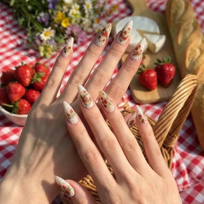 nail art, roccoco style, press on nails, custom press on nails, fake nails, Nails Art, stained glass nails, gold press on nails, 3d press on nails, luxury press on nails, handmade press on nails