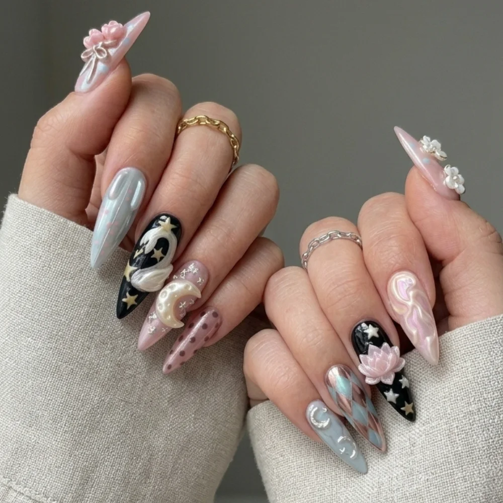 luxury fake nails, handmade nails, press on nails, custom press on nails, fake nails, Nails Art, stained glass nails, gold press on nails, 3d press on nails, luxury press on nails, handmade press on nails