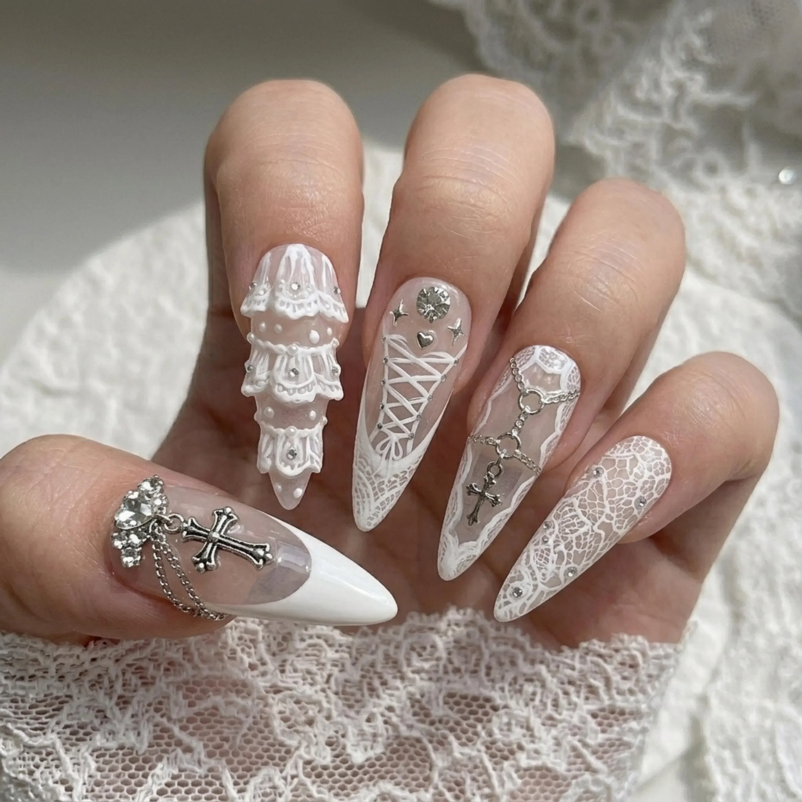 press on nails, custom press on nails, fake nails, Nails Art, stained glass nails, gold press on nails, 3d press on nails, luxury press on nails, handmade press on nails