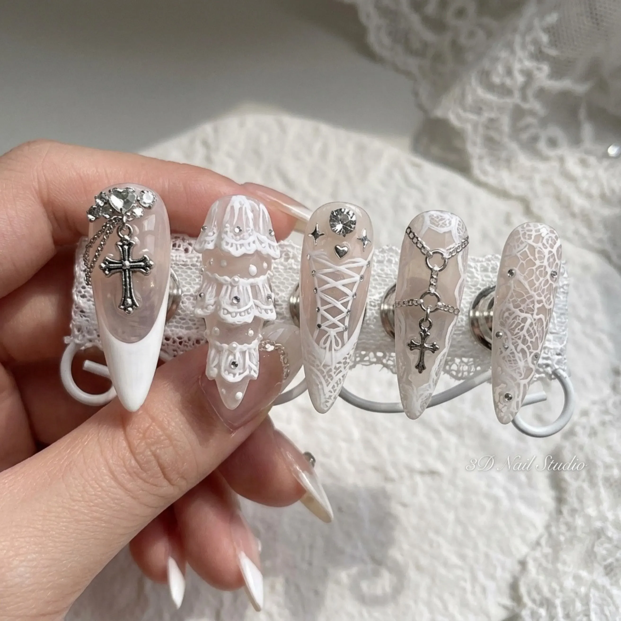 press on nails, custom press on nails, fake nails, Nails Art, stained glass nails, gold press on nails, 3d press on nails, luxury press on nails, handmade press on nails