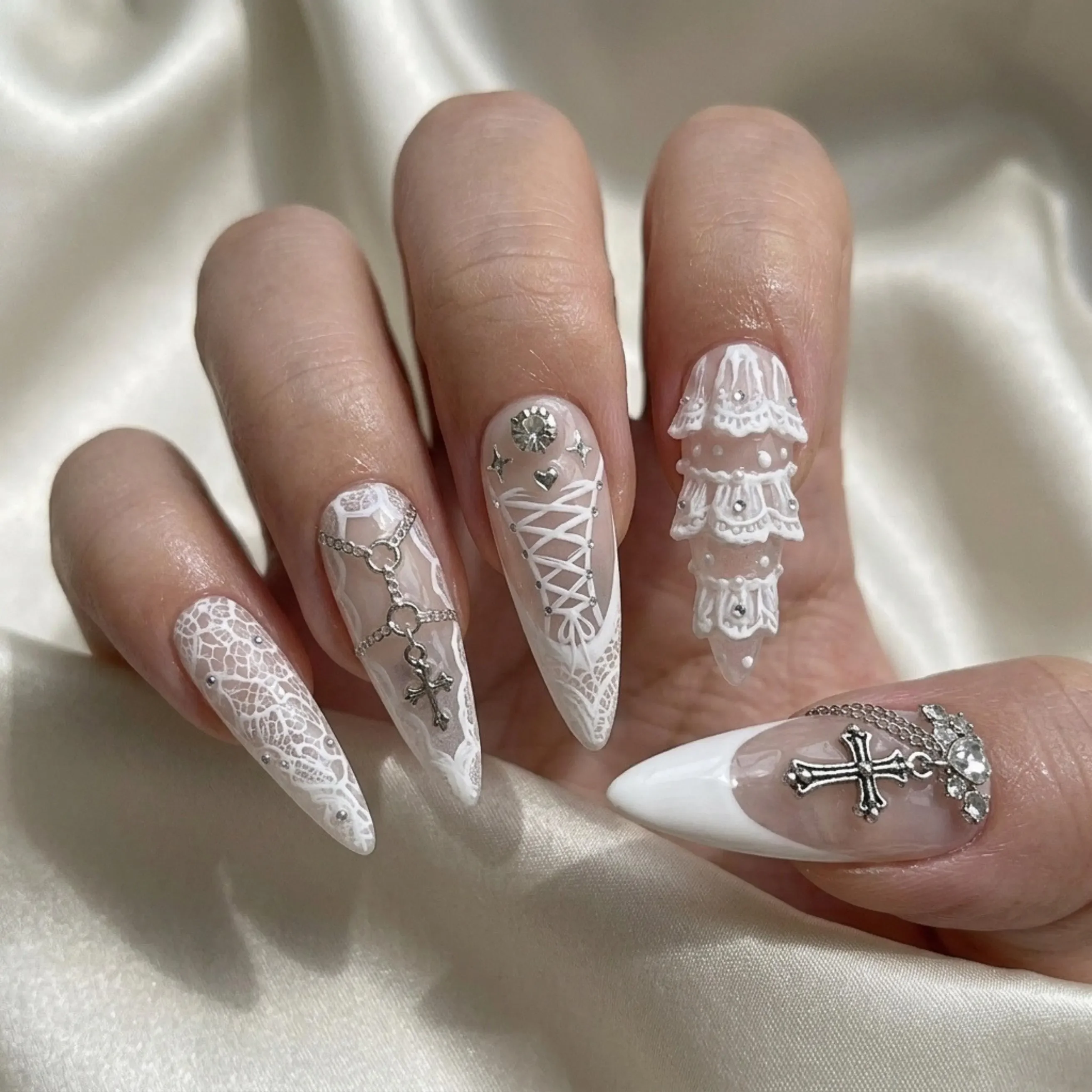 press on nails, custom press on nails, fake nails, Nails Art, stained glass nails, gold press on nails, 3d press on nails, luxury press on nails, handmade press on nails