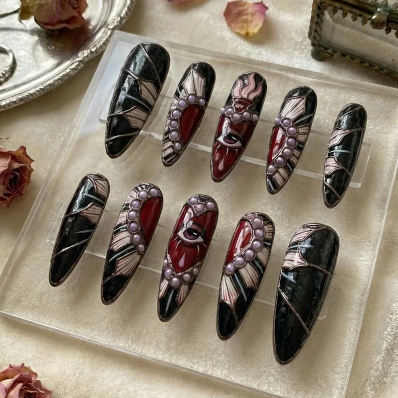 press on nails, custom press on nails, fake nails, Nails Art, stained glass nails, gold press on nails, 3d press on nails, luxury press on nails, handmade press on nails
