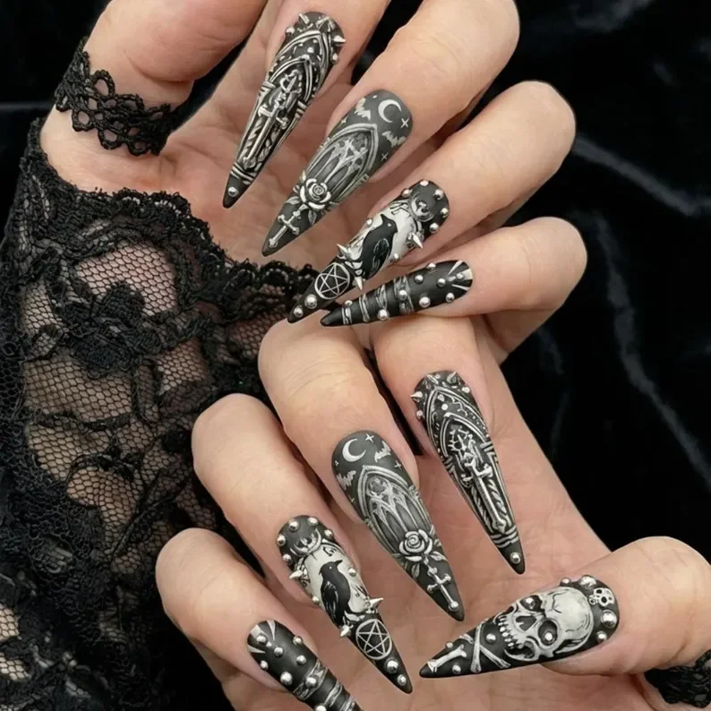 press on nails, custom press on nails, fake nails, Nails Art, stained glass nails, gold press on nails, 3d press on nails, luxury press on nails, handmade press on nails