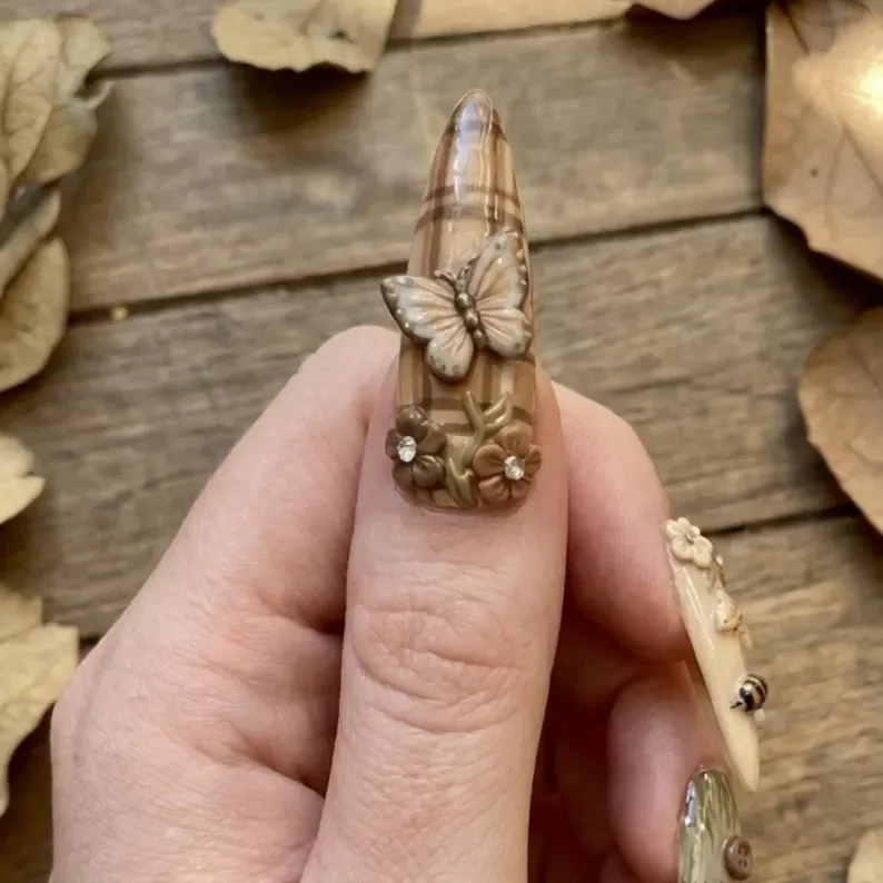 hand sculpted nails, butterfly nail art, press on nails, custom press on nails, fake nails, Nails Art, stained glass nails, gold press on nails, 3d press on nails, luxury press on nails, handmade press on nails