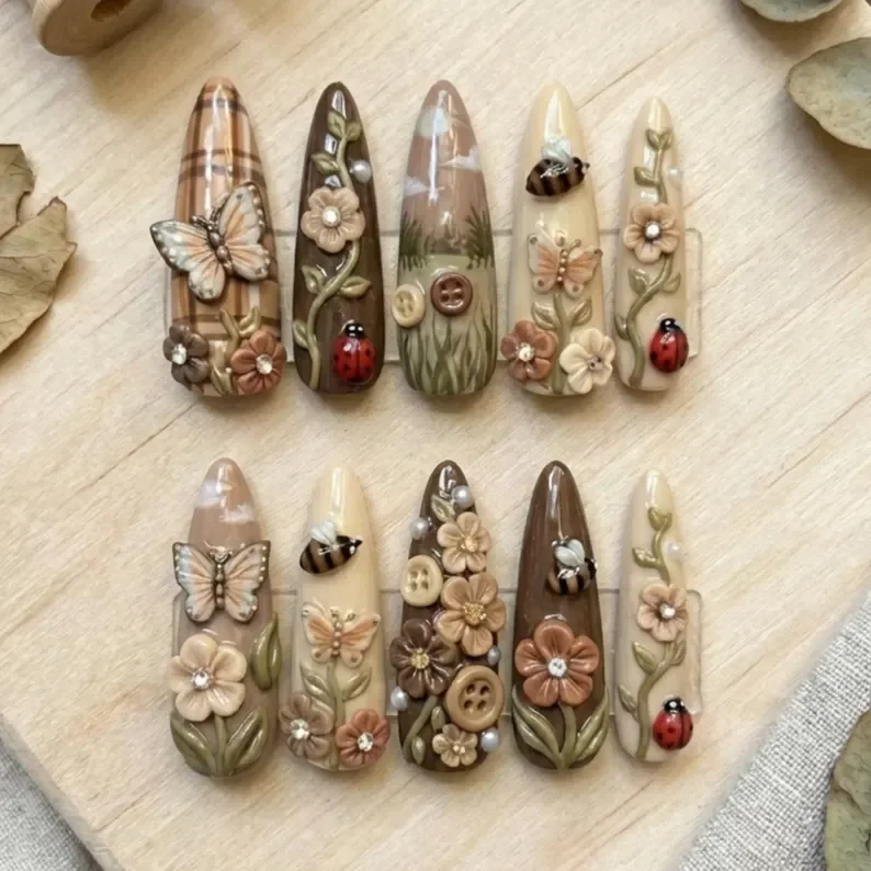 woodland fairy nails, press on nails, custom press on nails, fake nails, Nails Art, stained glass nails, gold press on nails, 3d press on nails, luxury press on nails, handmade press on nails