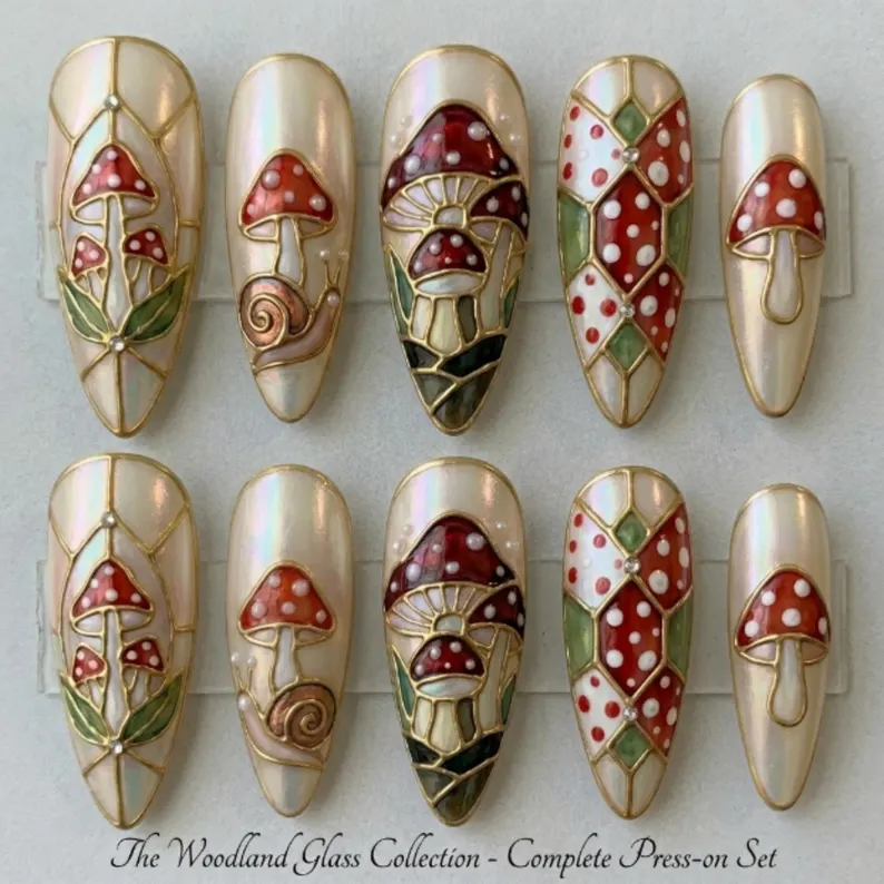 hand-painted press ons, 3D stained glass, press on nails, custom press on nails, fake nails, Nails Art, stained glass nails, gold press on nails, 3d press on nails, luxury press on nails, handmade press on nails