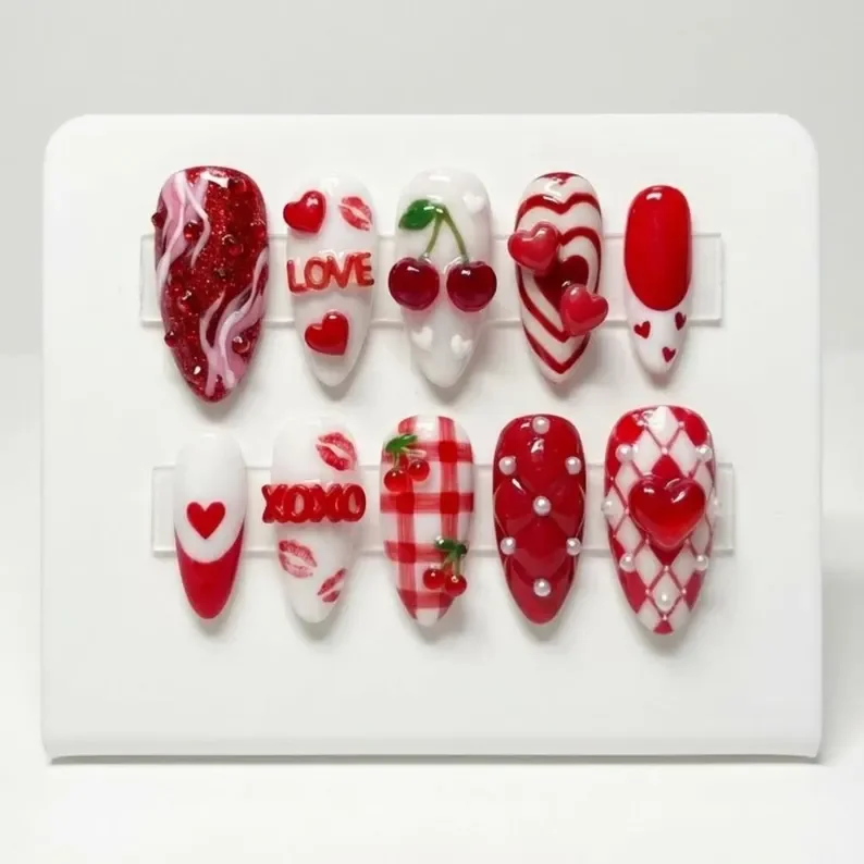 press on nails, sweetheart nails, custom press on nails, fake nails, Nails Art, stained glass nails, gold press on nails, 3d press on nails, luxury press on nails, handmade press on nails
