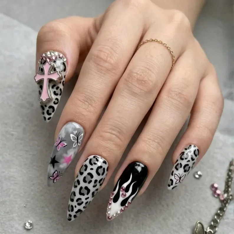 Press On Nails, Luxury MCBling, press on nails, custom press on nails, fake nails, Nails Art, stained glass nails, gold press on nails, 3d press on nails, luxury press on nails, handmade press on nails